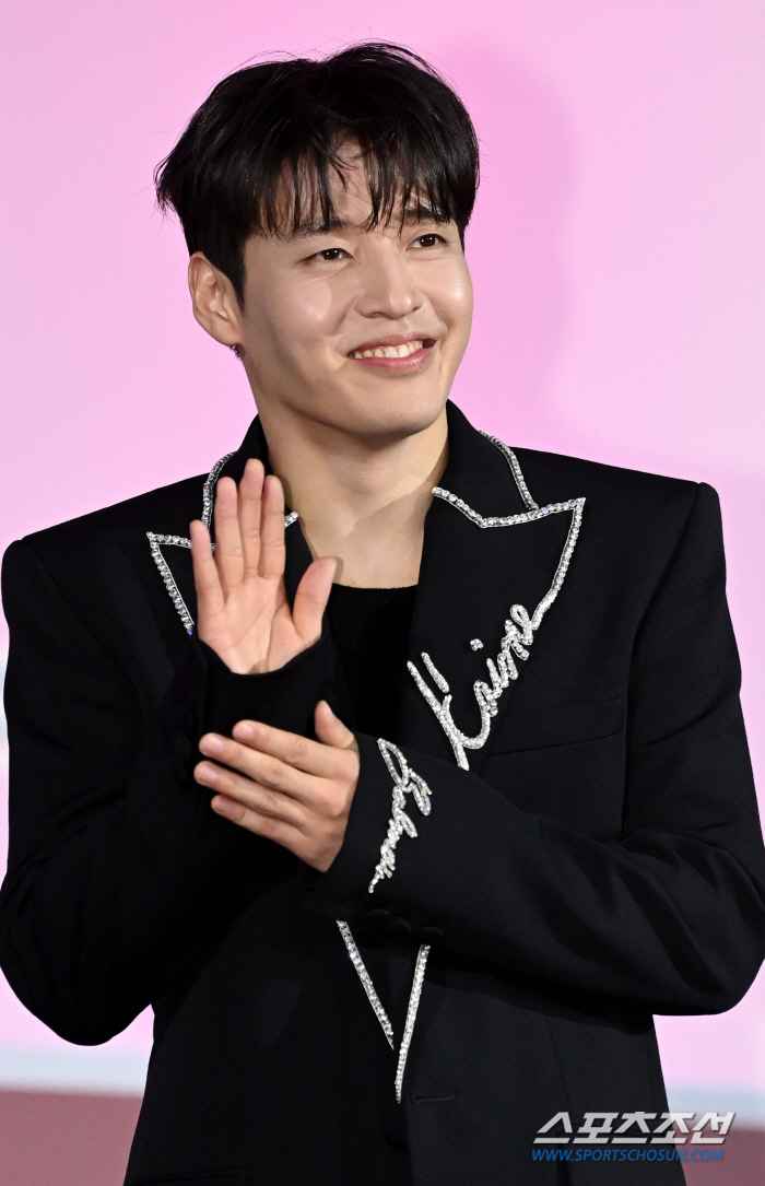 [포토] 강하늘, 손인사도 훈훈