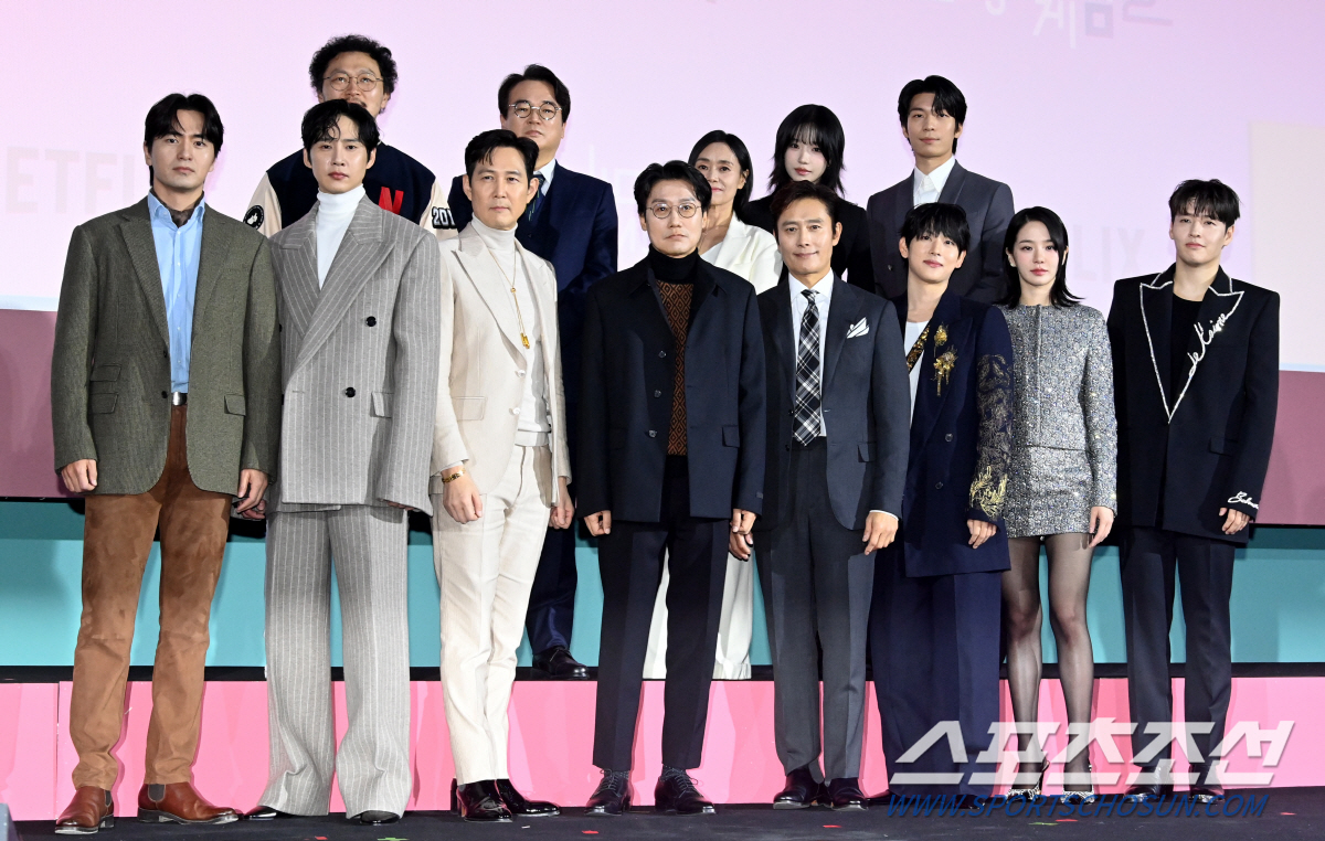 [SC현장] "이 시국 공개도 운명"…'오징어 게임2', 尹 계엄 속 현…