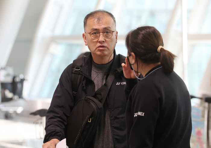 [단독]배드민턴협회 또 '물의', 대표팀 지도자 해임에 '시끌'…감독-코…