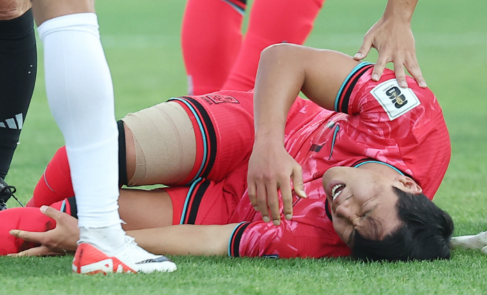 "홈팬에 야유받은 황희찬"→급기야 복귀 후 첫 '0분 출격'…'더 코리안…