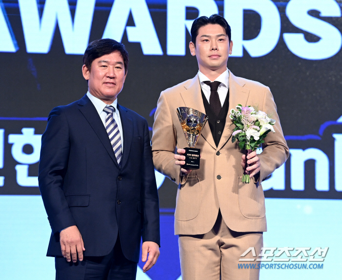 "타격폼 바꿔봤는데 안좋아서..." 출루왕도 S존 의식했었다. 189cm…