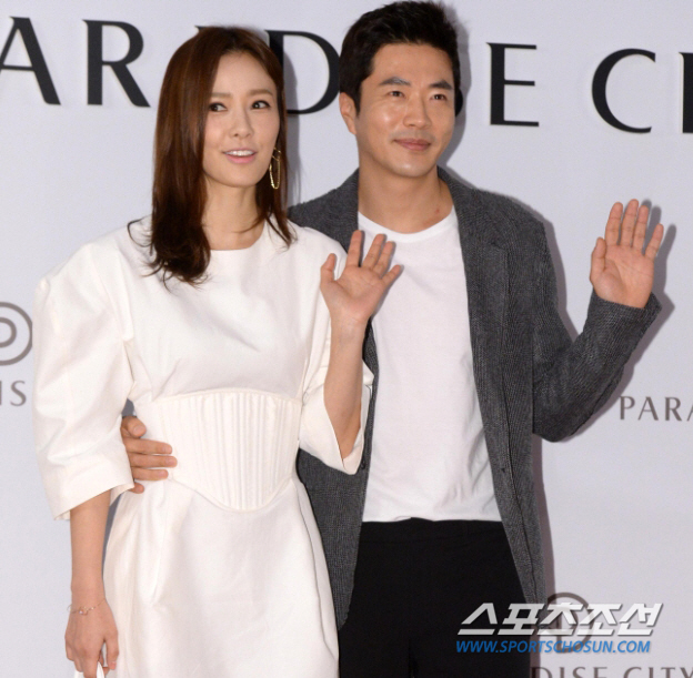 '잉꼬부부' 손태영 ♥권상우와 각방 고백했다 "침대 누우면 내쫓아" (손…