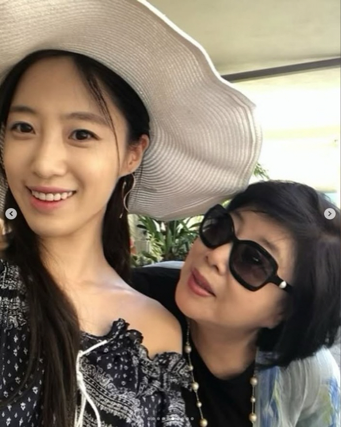 함은정, 모친상 2주만에 맞은 생일 "엄마 몫까지 꿋꿋하게 지낼게요" (…