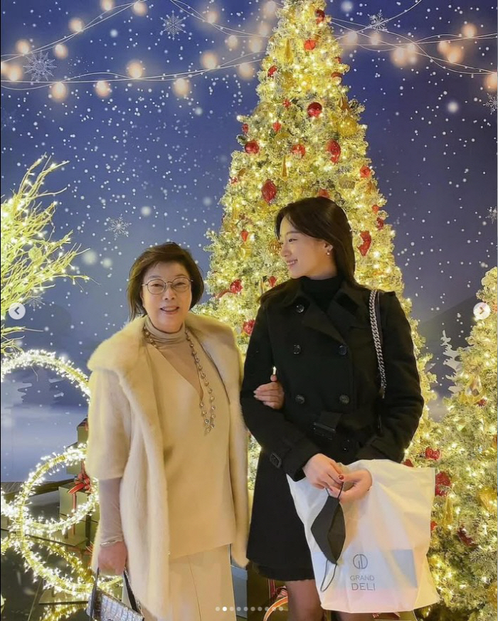 함은정, 모친상 2주만에 맞은 생일 "엄마 몫까지 꿋꿋하게 지낼게요" (…