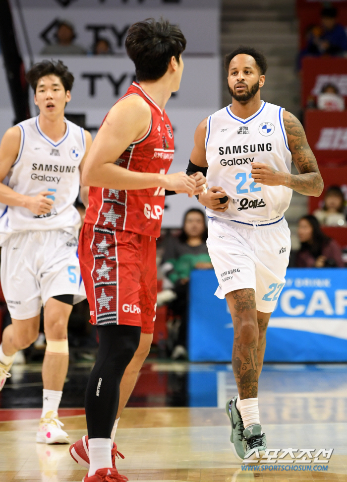 '이원석 복귀→에드워즈 일시 합류' 급한 불 끈 서울 삼성, 속공+실책 …