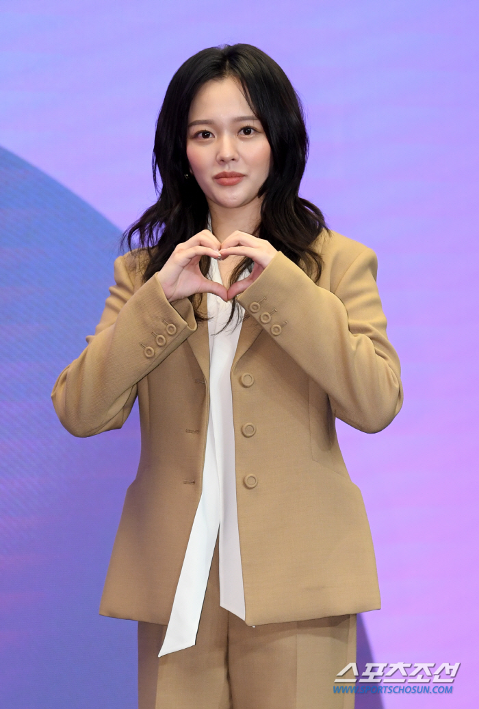 [포토] 정지소 '하트'