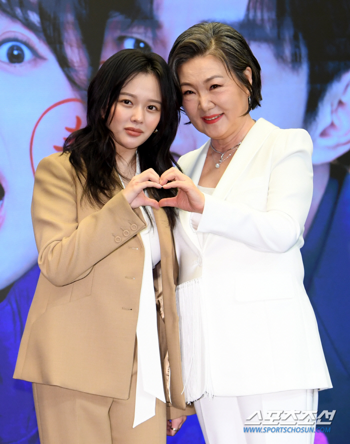 [포토] 정지소-김해숙 '하트'