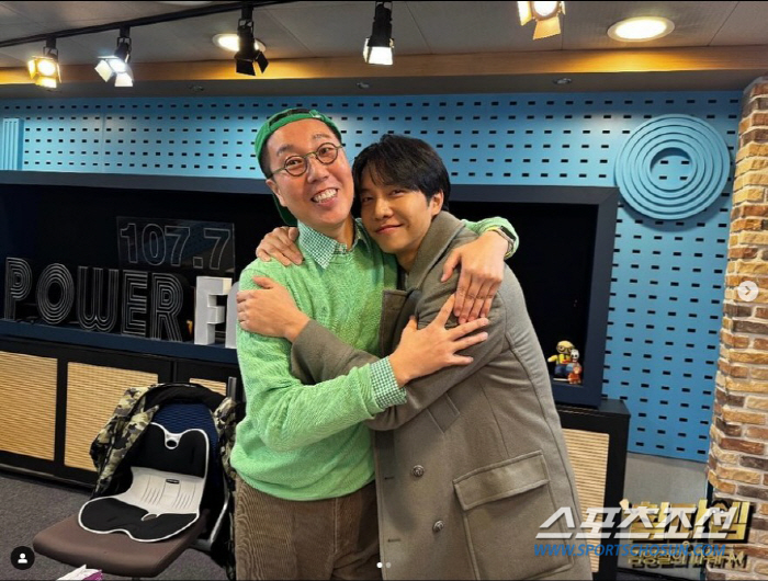 이승기 "♥이다인과 결혼식 입장곡으로 '결혼해줄래' 함께 불렀다" ('철…