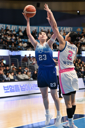 신한은행 홍유순, 신인 최초 3경기 연속 더블더블 기록의 의미는?
