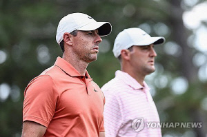 PGA 간판 셰플러 매킬로이 vs LIV 대표 디섐보 켑카 18일 빅뱅
