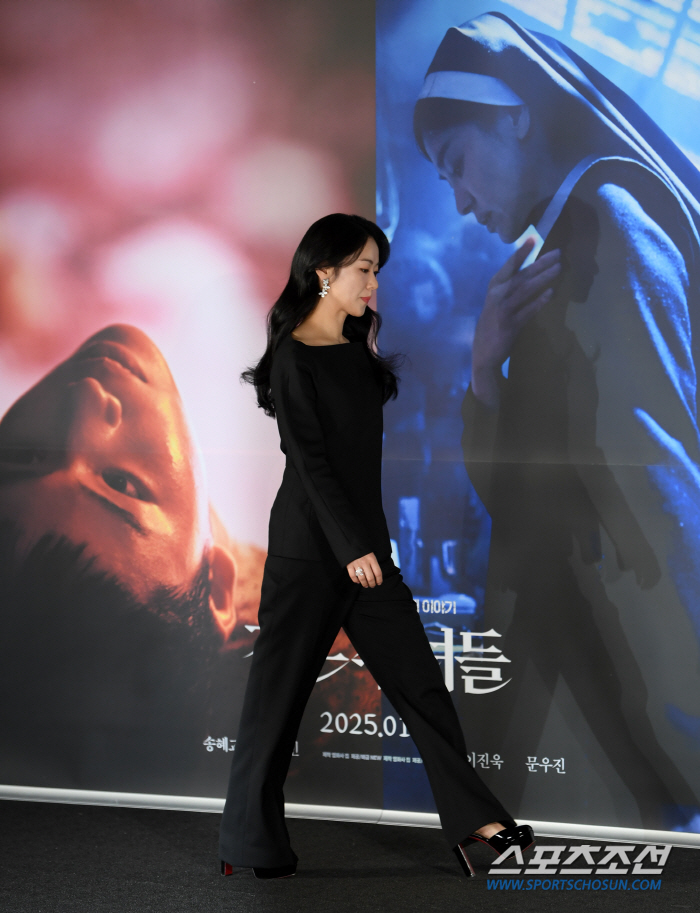 [포토] 전여빈 '수녀 연기도 완벽'