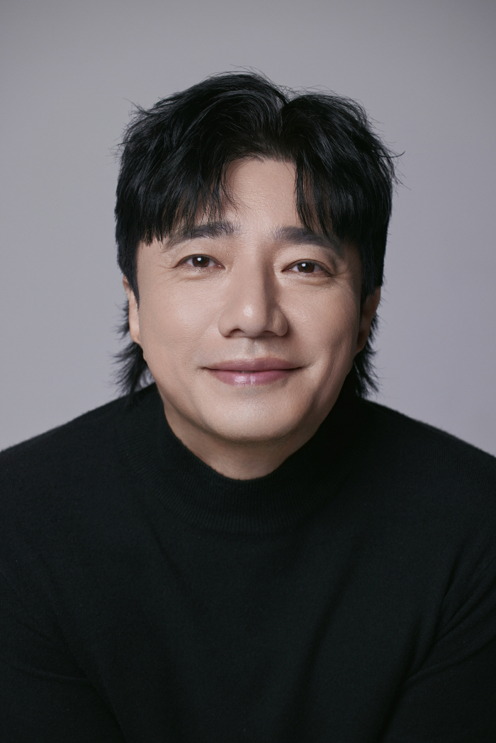 배기성, 뮤지컬 '어느 60대 노부부 이야기' 첫 공연 성료…레전트 가창…