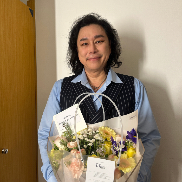 [뮤지컬] 김법래 '블러디 러브' 첫공…드라큘라 역 압도적 연기력 '무시무시하네'