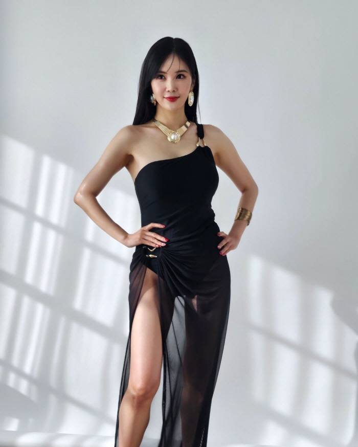 '45세' 장영란, 수영복 입고 '파격+과감' 바디 프로필...♥한창도 …