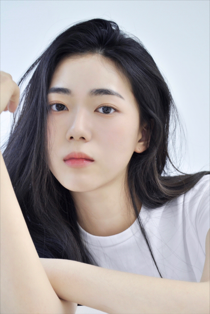 [공식] 신예 김지우, 고현정 소속사 아이돌 연습생된다…'나미브' 출연