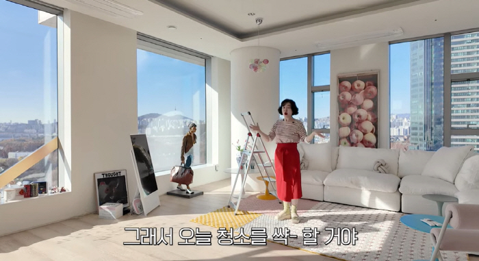 최화정, 서울숲 77평 아파트 청소에 사다리까지 동원..."4시간 투자"…