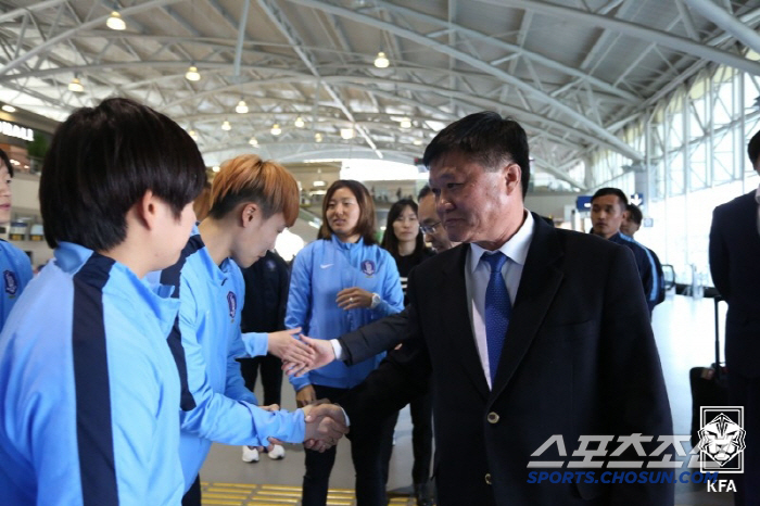 '여자축구 황금세대' 이끈 故 오규상 회장 장례, 대한축구협회장으로…23…