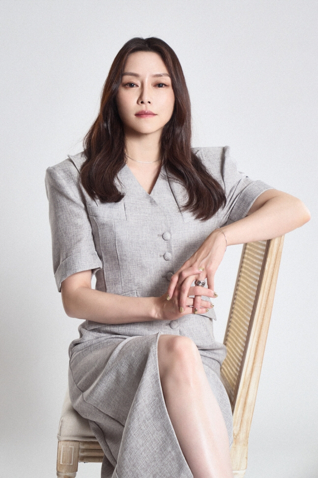 [SC이슈] 최재림 이어 차지연도? 공연 중 과호흡 증상…뮤지컬 '광화문 연가' 긴급 중단
