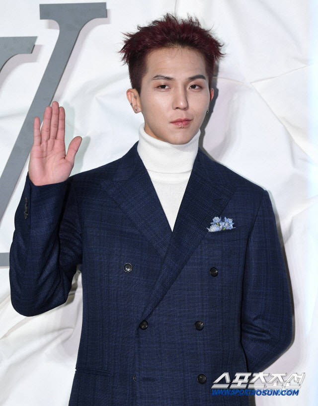"제2의 싸이될까"..'부실복무 논란' 송민호 오늘 소집해제 '병무청·경…