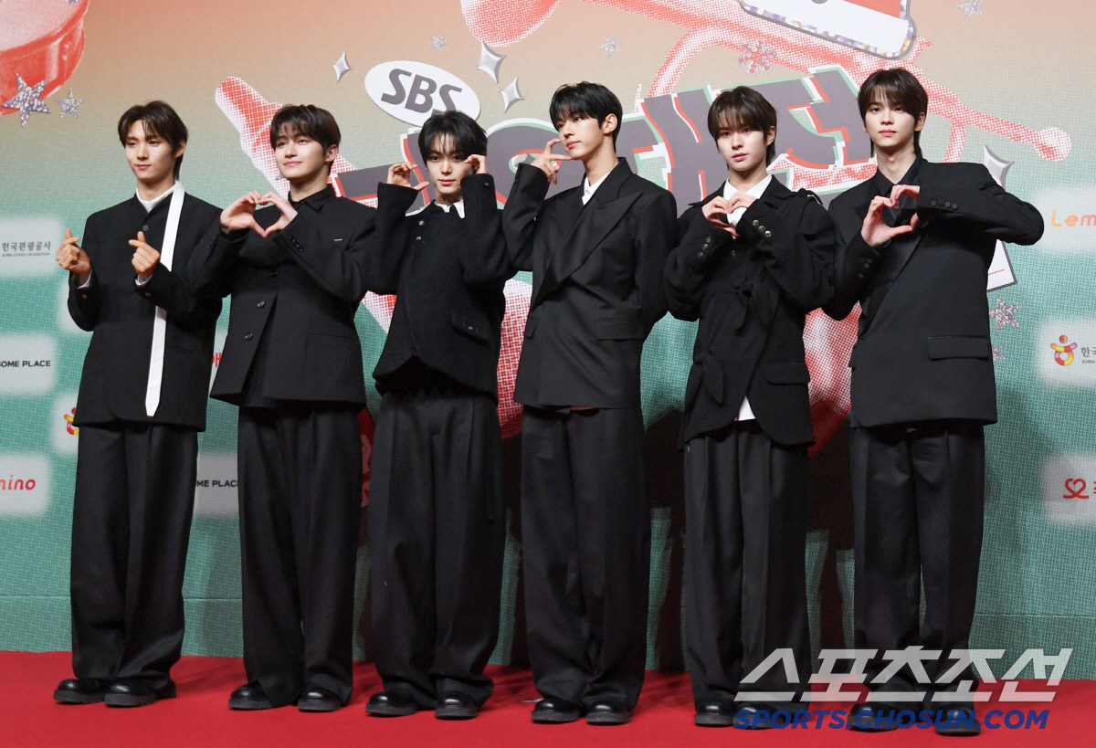[포토] 투어스 '시그니처 포즈'