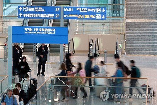 내년 방한관광객 늘린다…中 단체관광객 무비자 시범시행 검토