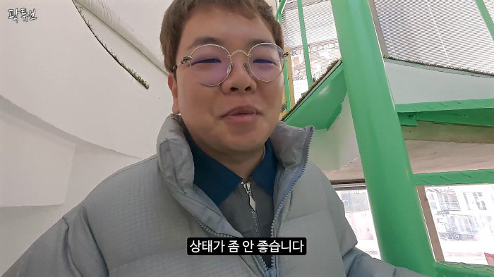 '왕따 의혹' 걸그룹 멤버 옹호 역풍…곽튜브 "오너리스크, 회사 큰 적자…