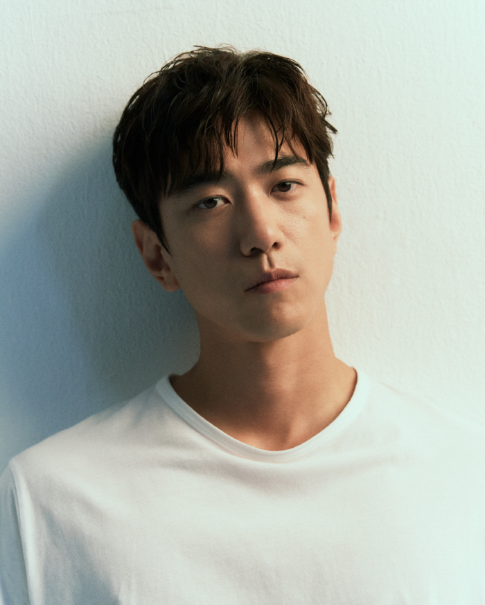 [인터뷰③] 성준 "6세 아들에 '열혈사제2' 절대 안 보여줘, 존경받는…