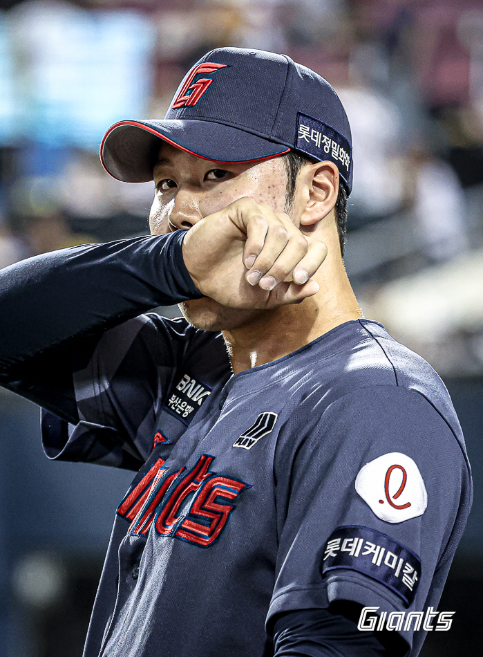 가뜩이나 '9위' 불펜인데…슈퍼루키마저 전반기 못 뛴다. 2년전 신인왕의…