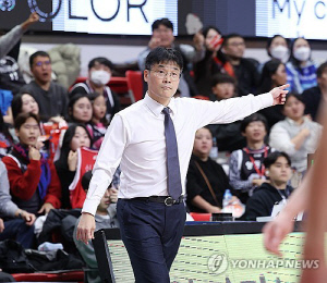 '농구영신 승리' 조동현 감독 