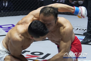 '펀치가 아니라 머리 부딪친 버팅이라니...' 김수철vs양지용 경기 무효처리. 2025년 재경기 확정[공식발표]