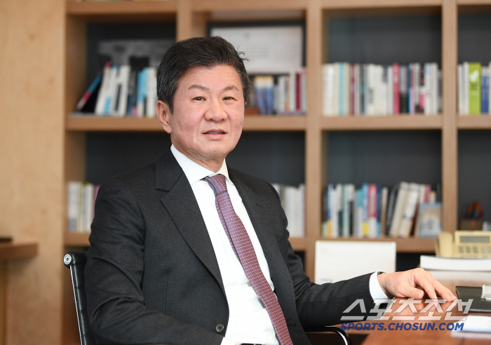 [단독인터뷰]"내가 감내해야 할 '야유', 선수들에 미안했다" 정몽규 회…