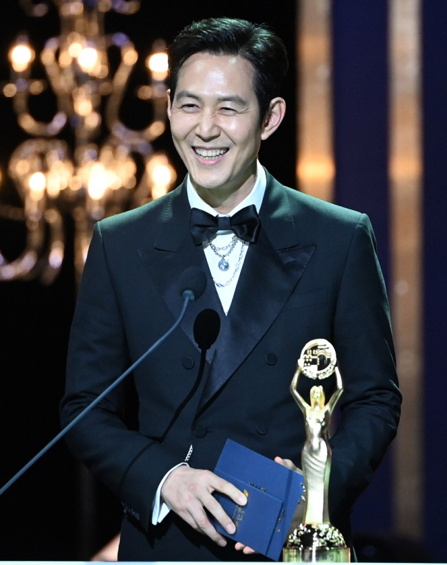이정재 '오겜2' 압도적 1위→마블 유니버스 합류하나 "역할 선택 가능"…