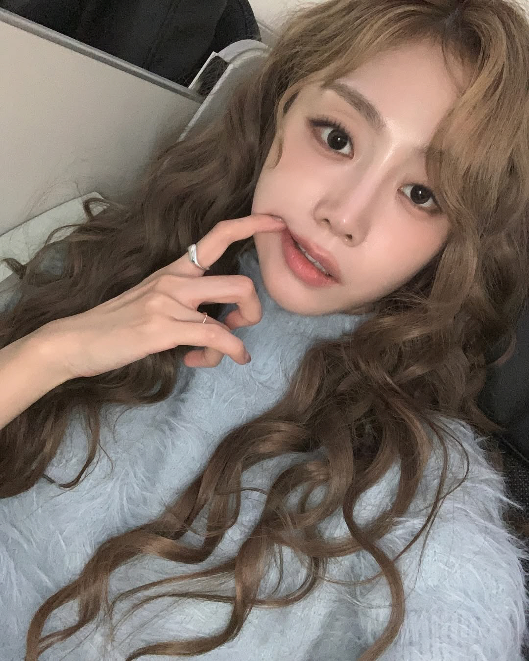 러블리즈 서지수, BJ 전향 후 외제차 뽑았나..."대차 한 것" 직접 …