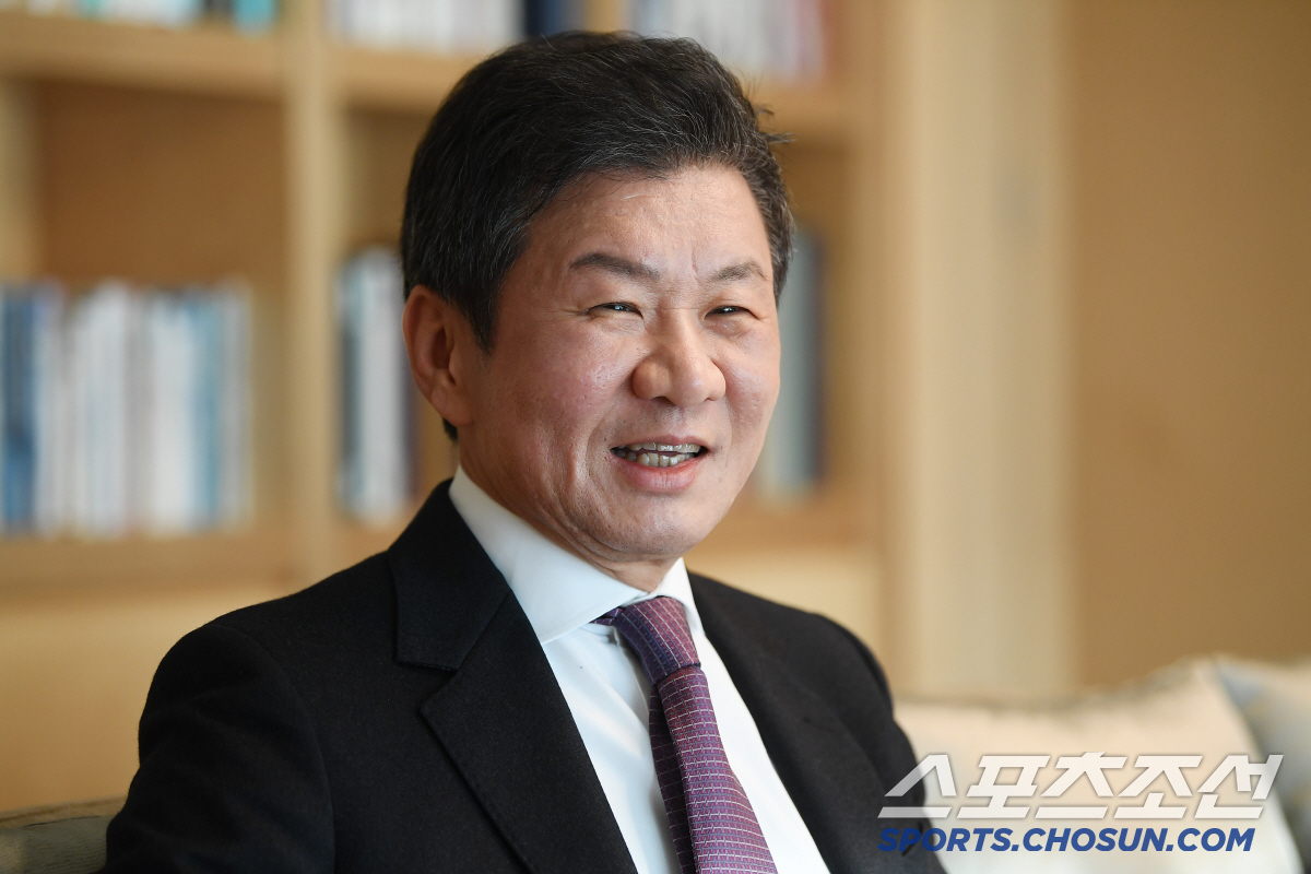 [공식발표]'4선 도전' 정몽규 회장, 축구발전 50억 기부 공약…천안축…