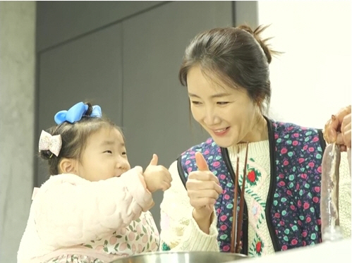 최지우 고백 "예능에 트라우마있어…이제 나이 들어 넘어지면 다쳐"('슈돌…