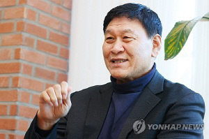 '모래판의 신사' 이준희 씨름협회장 
