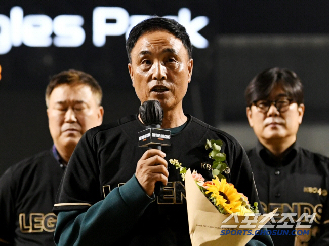 통산 '210승' 레전드 송진우 전 한화 코치 토크 콘서트…고향 청주에 …