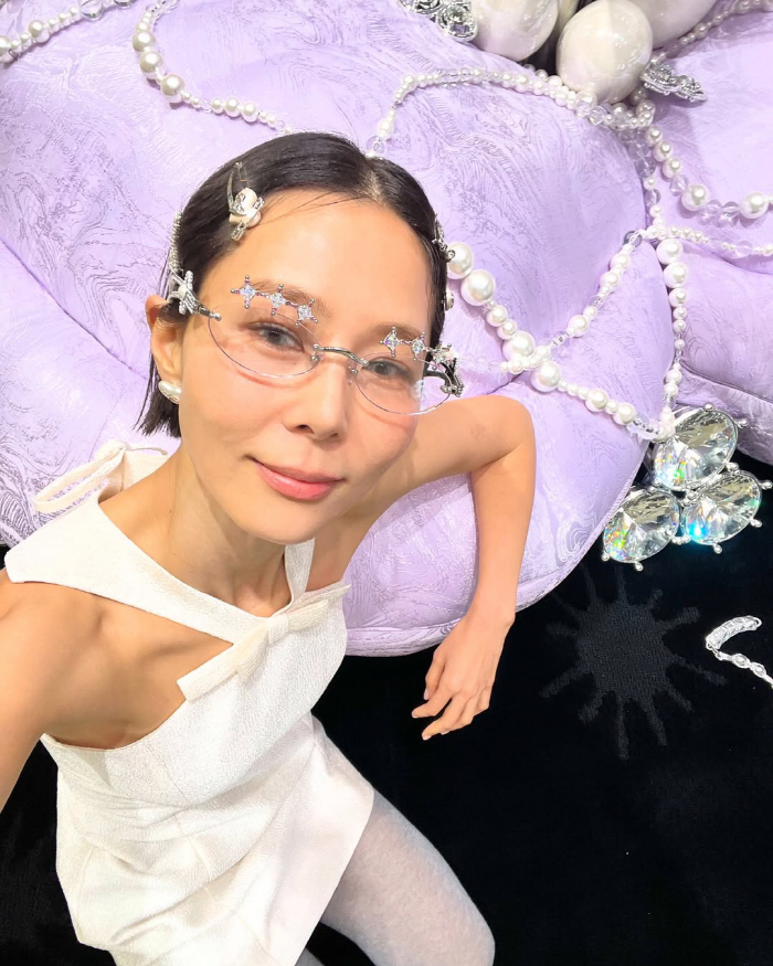 '마이큐♥' 김나영, 쇄골 드러난 '깡마른 몸매'...미니 원피스가 헐렁…