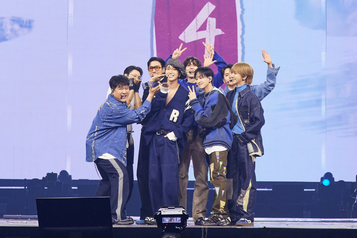 동방신기, SM타운 30주년 공연 포문 열었다…'라이징선'으로 힘찬 오프…
