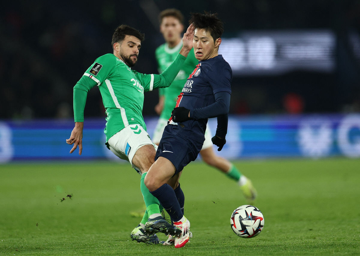 'PSG 왕자님 제대로 미쳤다!' 이강인, 리그 3호 도움→'키패스 무려…