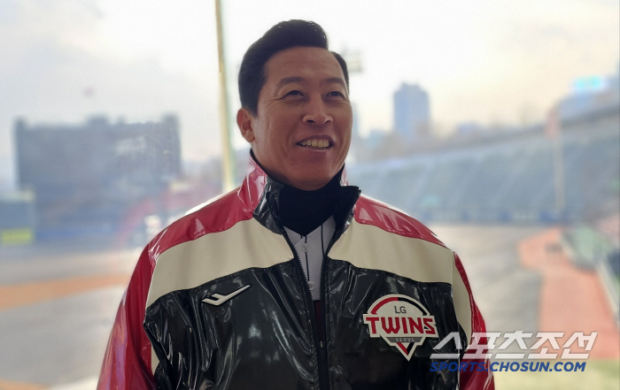 "내가 하는건 별로 없을 건데..." 돌아온 영구결번 레전드의 육성 키워…