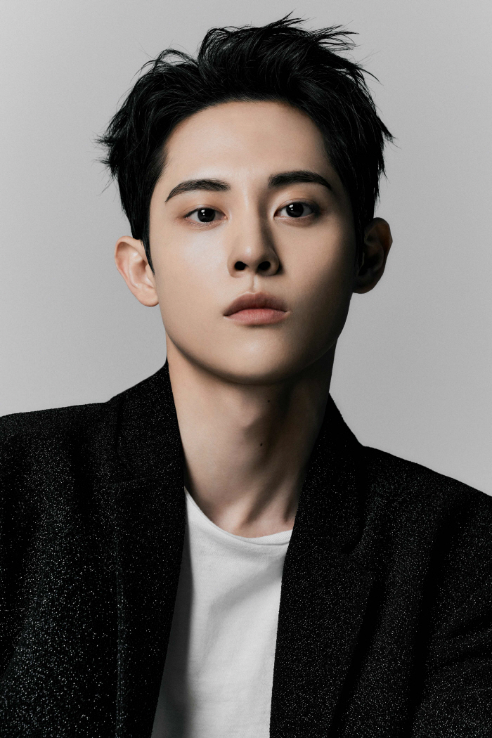 [공식] '신예' 이종현, '스터디그룹'으로 눈도장 찍는다..황민현과 호…