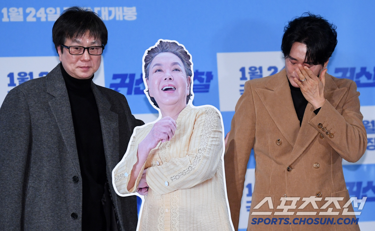[SC현장] 故김수미 떠나보낸 신현준, 끝내 울컥…"'귀신경찰'로 엄마 …