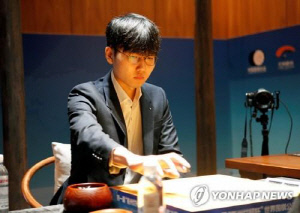 신진서, 커제에 파죽의 10연승…중국 갑조리그 우승 견인