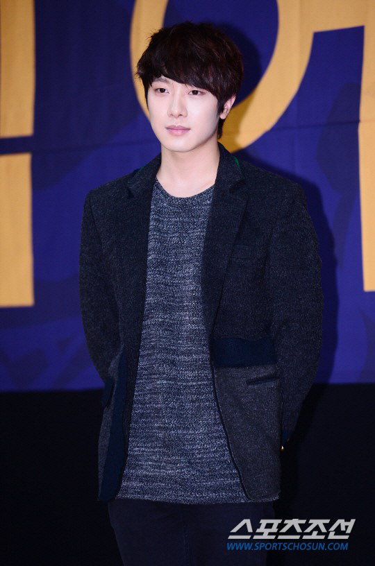 최민환, 반전은 없었다.."이혼=율희 탓" 작심 폭로에도 '여론은 미지근…