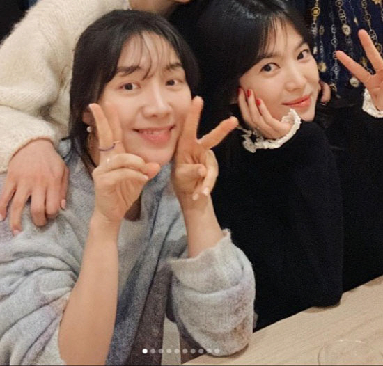 "송혜교, 사람이 어떻게 이렇게 생겨"…절친도 덕질하게 만드는 비주얼