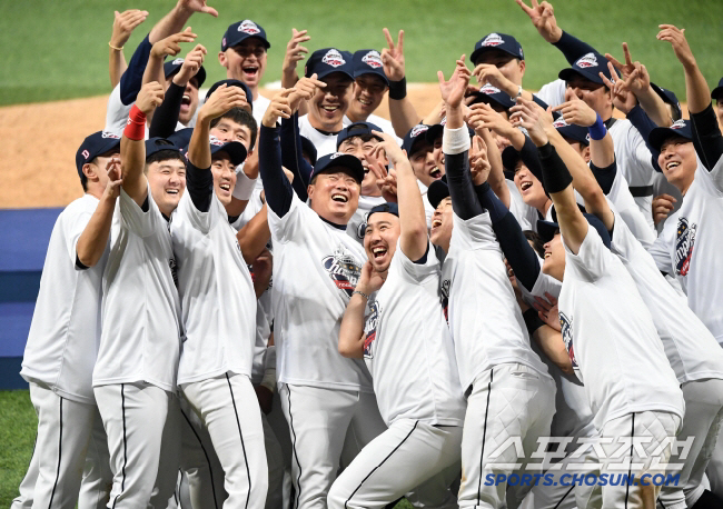 '셀카 세리머니' 창시자에서 지도자로…"이제 후배들에게 추억 선사하고 싶…