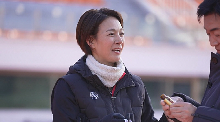 김일우, 박선영 축구외조 스타트?…동료들 질문세례에 "남친 맞아" 직진 …
