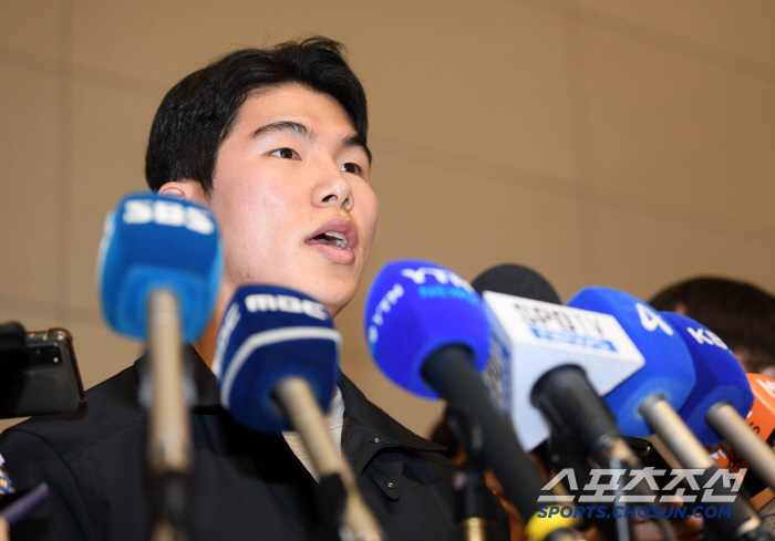 "안녕하세요 혜성씨" 오타니 조언의 비밀…'美 출국' 김혜성, 다저스행 …
