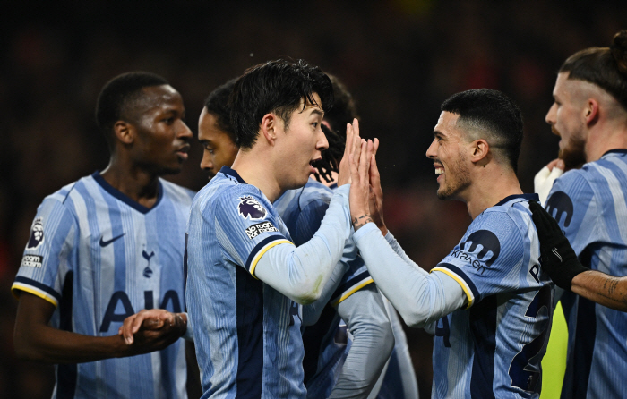"손흥민 왜 뺀거야" EPL 6호골→아스널전 9호골→최고 평점, '미친 …